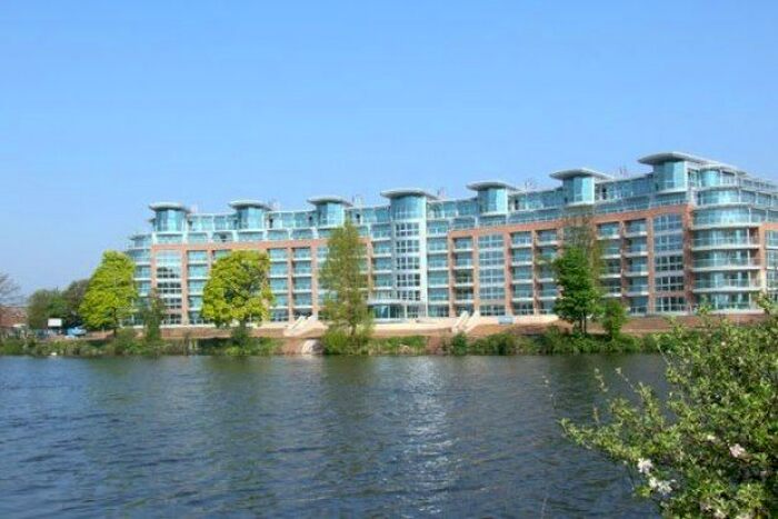 2 Bedroom Flat To Rent In River Crescent, Nottingham, NG2