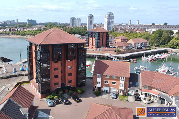 2 Bedroom Apartment For Sale In Wheatsheaf Court, North Haven, SR6