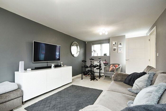 3 Bedroom Semi-Detached House For Sale In Woodland Close, Stratton St. Margaret, Swindon, SN25