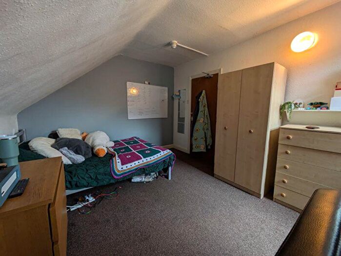 5 Bedroom Semi-Detached House To Rent In Midland Avenue, Nottingham, NG7