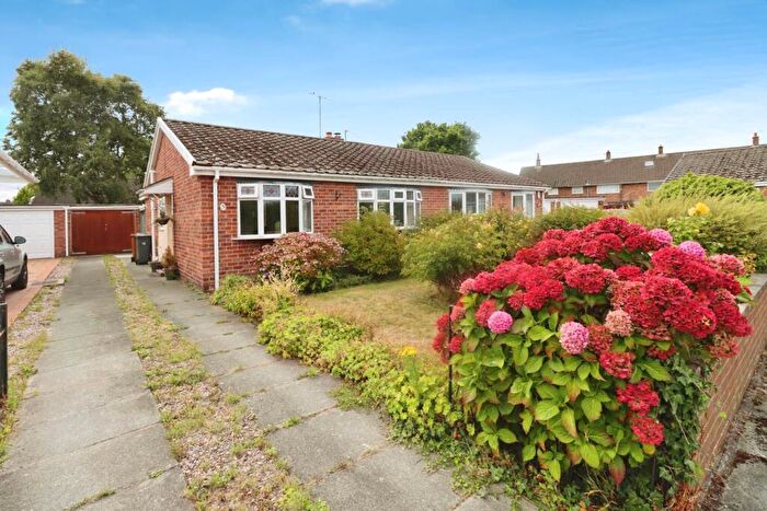 2 Bedroom Semi-Detached Bungalow For Sale In Waterfield Close, Higher Bebington, CH63