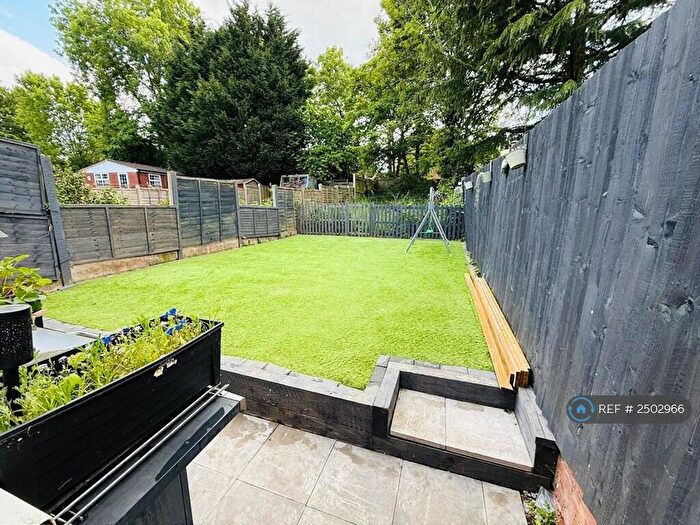 3 Bedroom Semi-Detached House To Rent In Barnes Hill, Birmingham, B29