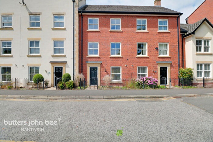4 Bedroom Town House For Sale In St Annes Lane, Nantwich, CW5