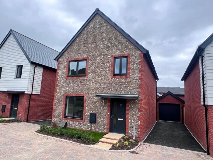 4 Bedroom Detached House To Rent In Flagpond Road, Whiteley, Fareham, Hampshire, PO15