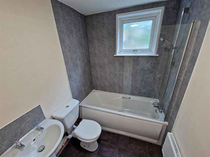 1 Bedroom Flat To Rent In West Road, Congleton, CW12