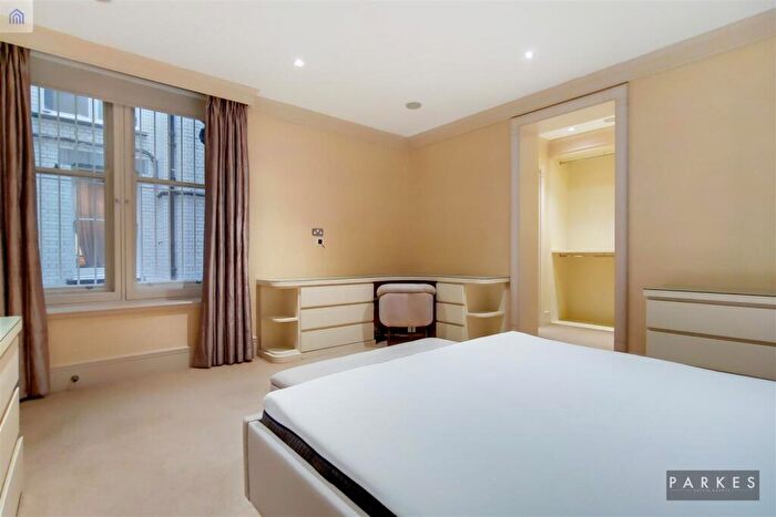 2 Bedroom Apartment To Rent In Harley House, Marylebone, London, NW1