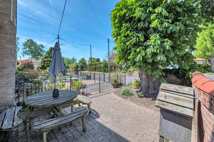 2 Bedroom Cottage For Sale In Harmer Place, Wattisfield, Diss, IP22
