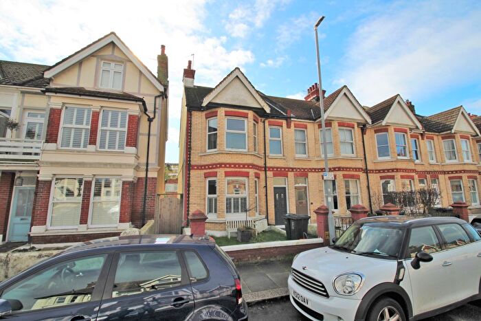2 Bedroom Flat For Sale In St. Andrews Road, Portslade, Brighton, BN41
