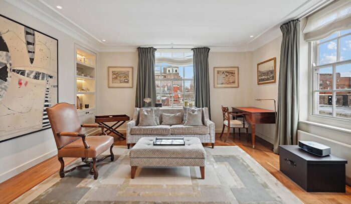 2 Bedroom Flat To Rent In South Audley Street, London, W1K