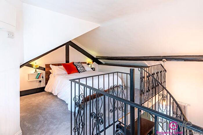 2 Bedroom Apartment To Rent In Albert Road, Cheltenham, GL52