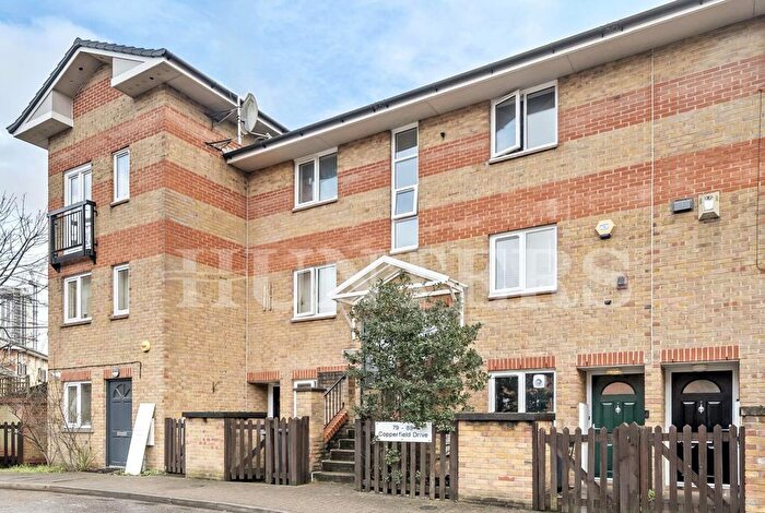 1 Bedroom Flat For Sale In Copperfield Drive, Tottenham, N15