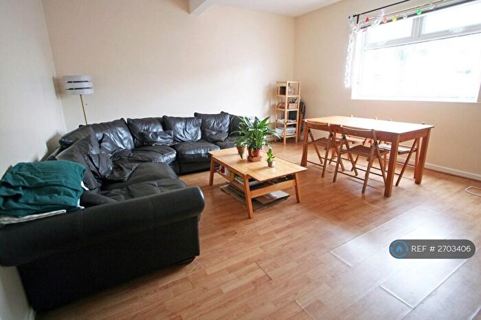 5 Bedroom Terraced House To Rent In Richards Street, Cardiff, CF24