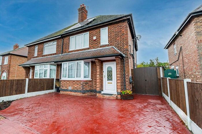 3 Bedroom Semi-Detached House For Sale In Grosvenor Avenue, Sawley, Nottingham, NG10