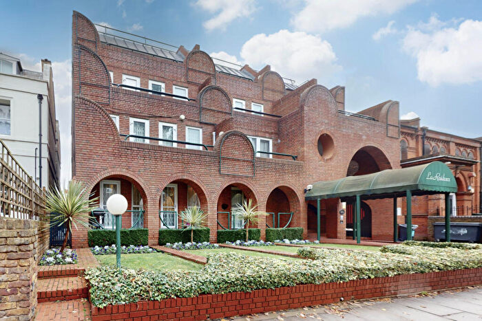 Apartment For Sale In La Residence, A Marlborough Place, London, NW8