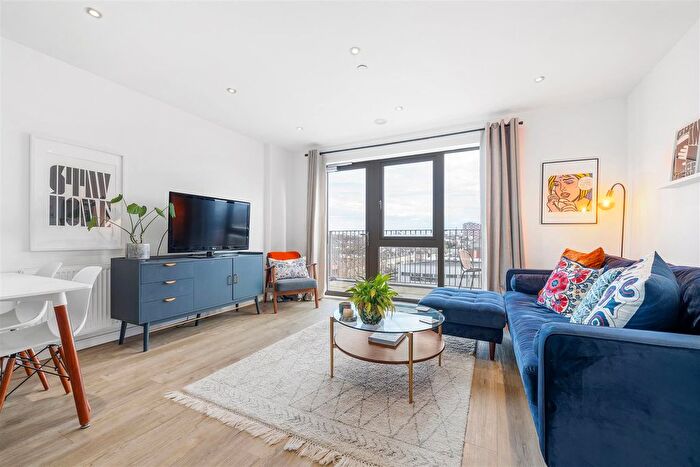 1 Bedroom Flat For Sale In Ikon House, Purley Way, Croydon, CR0