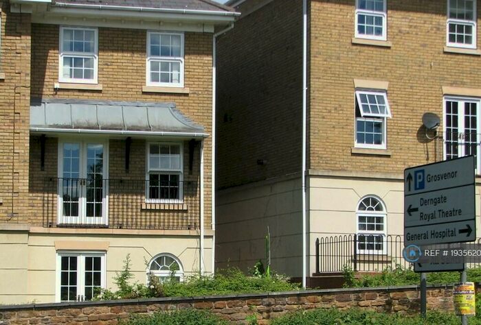 2 Bedroom Flat To Rent In Scholars Court, Northampton, NN1