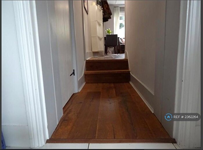1 Bedroom Flat To Rent In Trundleys Road, London, SE8