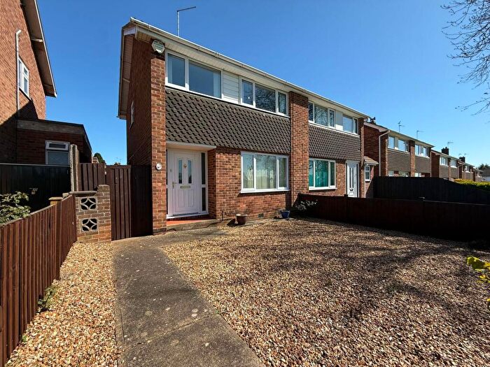 3 Bedroom Semi Detached House To Rent In Southdown Road, Yaxley, PE7