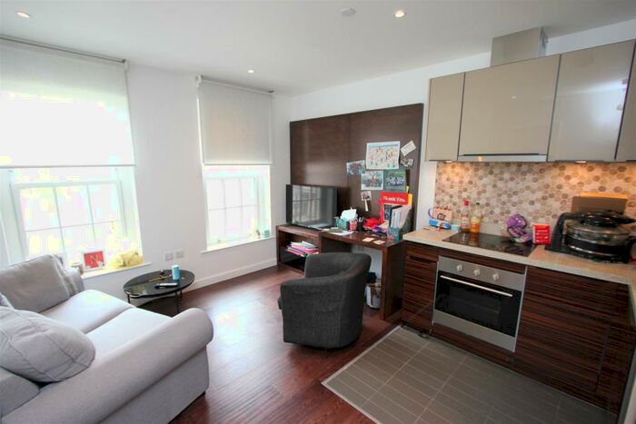 1 Bedroom Apartment To Rent In King Henry Terrace, Sovereign Court, Wapping, E1W