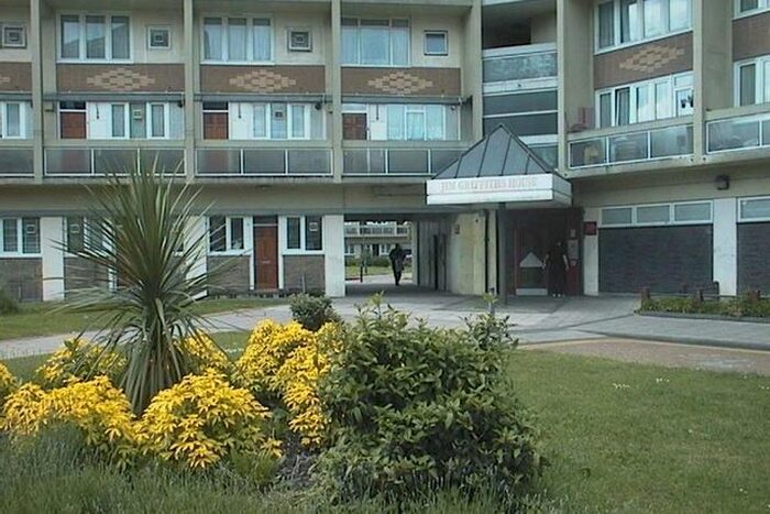 4 Bedroom Flat To Rent In Clem Attlee Court, London, SW6