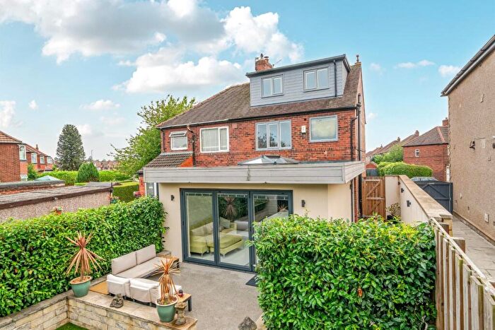 3 Bedroom Semi-Detached House For Sale In Kelmscott Lane, Leeds, LS15