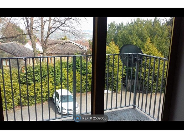2 Bedroom Flat To Rent In Christian House, Barnsley, S75