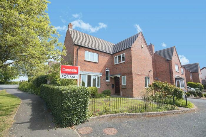 4 Bedroom Detached House For Sale In John Taylor Way, Moreton Morrell, Warwick, CV35