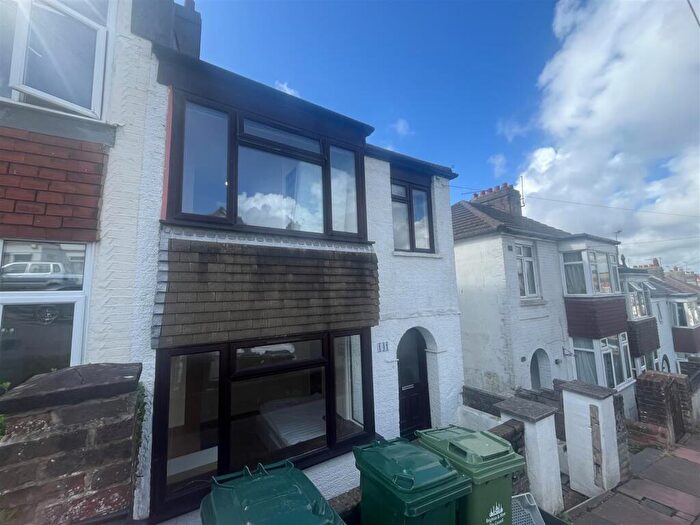 3 Bedroom Semi-Detached House To Rent In Milner Road, Brighton, BN2