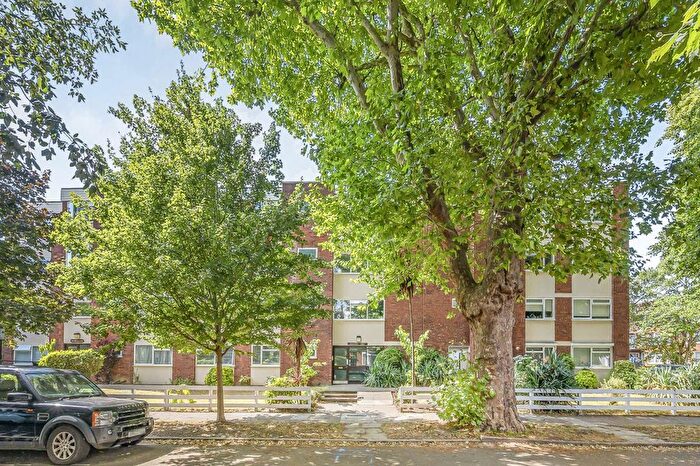 2 Bedroom Flat To Rent In Park Road, Chiswick, W4