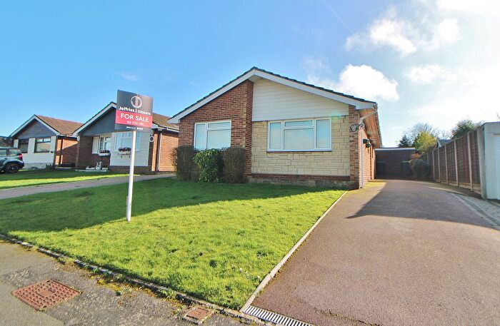 3 Bedroom Detached Bungalow For Sale In Penny Place, Waterlooville, PO7
