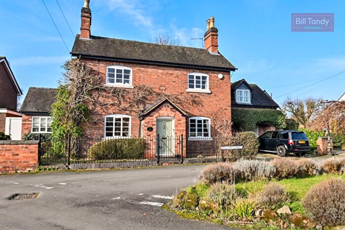 4 Bedroom Detached House For Sale In Mill End Lane, Alrewas, Burton-on-Trent, DE13
