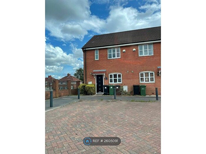 3 Bedroom End Of Terrace House To Rent In Shire Road, Morley, Leeds, LS27