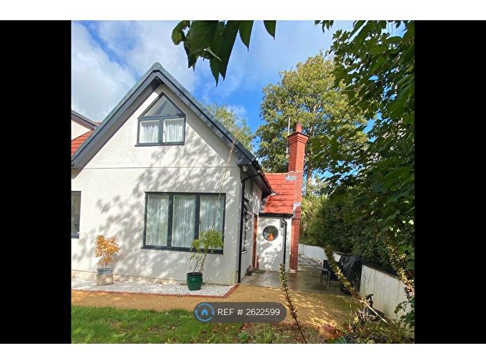 Studio To Rent In Surrenden Crescent, Brighton, BN1