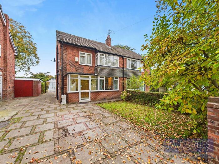 3 Bedroom Semi-detached House For Sale In Lime Avenue, Urmston, Trafford, M41