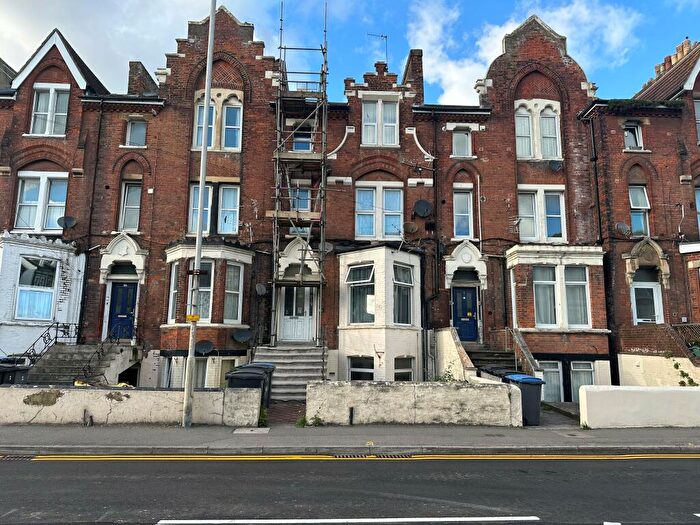 1 Bedroom Flat To Rent In Folkestone Road, Dover, CT17