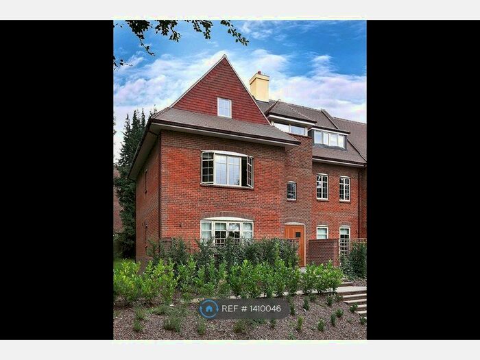 4 Bedroom Flat To Rent In Sarum Road, Winchester, SO22