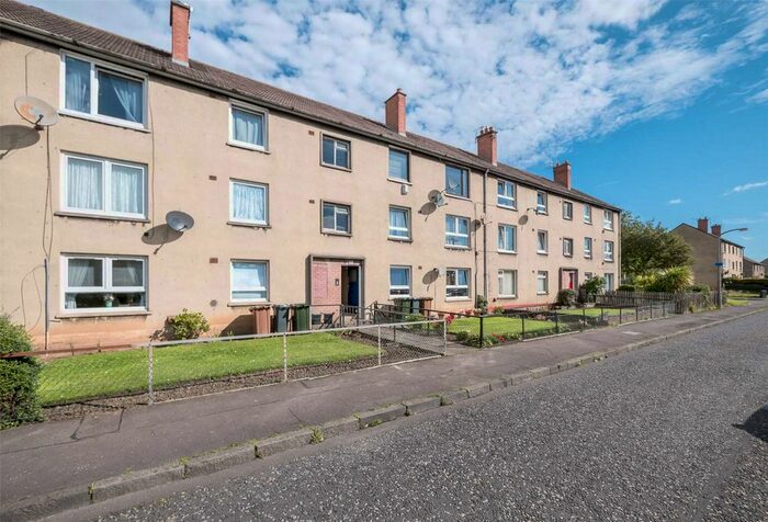 2 Bedroom Flat To Rent In Magdalene Gardens, Edinburgh, EH15