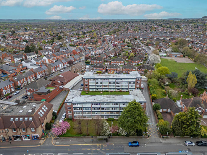 2 Bedroom Flat For Sale In The Poplars, West Bridgford, NG2