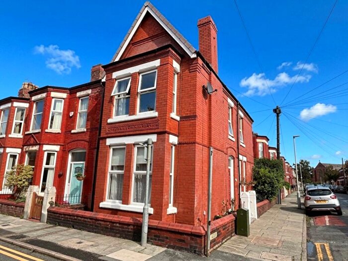 3 Bedroom End Of Terrace House For Sale In Fir Road, Waterloo, L22