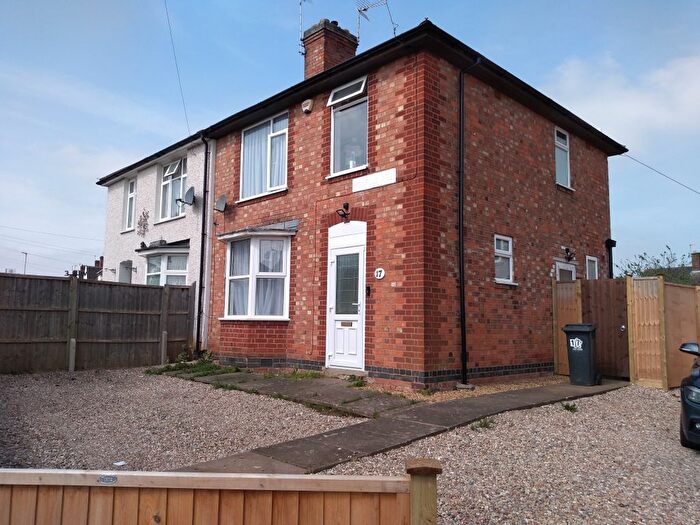 3 Bedroom Semi-Detached House To Rent In Folville Rise, Leicester, LE3