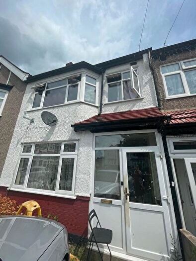 3 Bedroom Terraced House To Rent In Devonia Gardens, London, N18