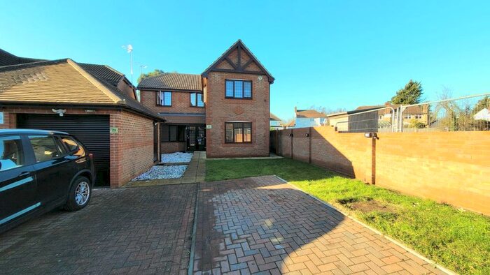5 Bedroom Property To Rent In Tudor Manor Gardens, Watford, WD25