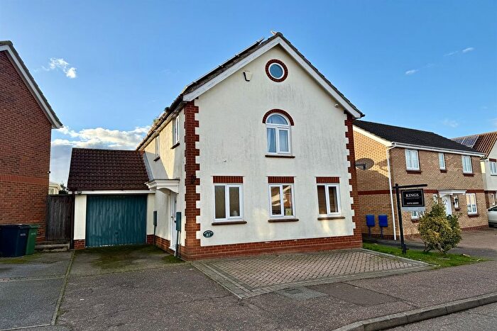 3 Bedroom Detached House To Rent In Bridport Way, Braintree, CM7