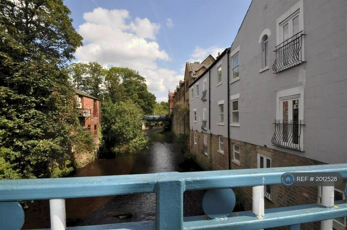 1 Bedroom Flat To Rent In Riverside House, Stalybridge, SK15