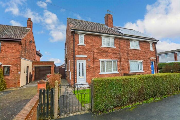 2 Bedroom Semi-Detached House To Rent In Vicarage Gardens, Wrawby, Brigg, DN20