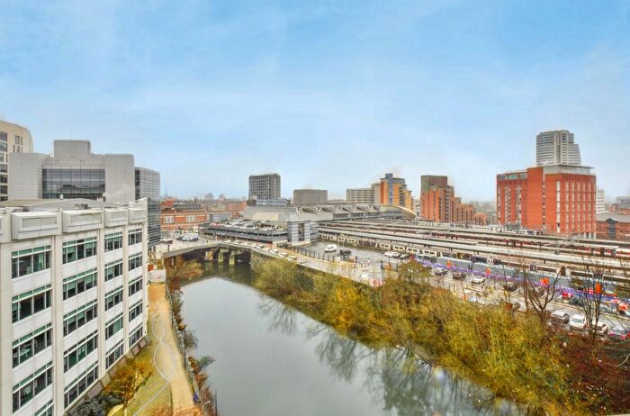 2 Bedroom Flat To Rent In Whitehall Quay, Leeds, LS1