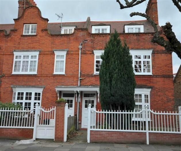 1 Bedroom Flat To Rent In Woodstock Road, Chiswick, London., W4