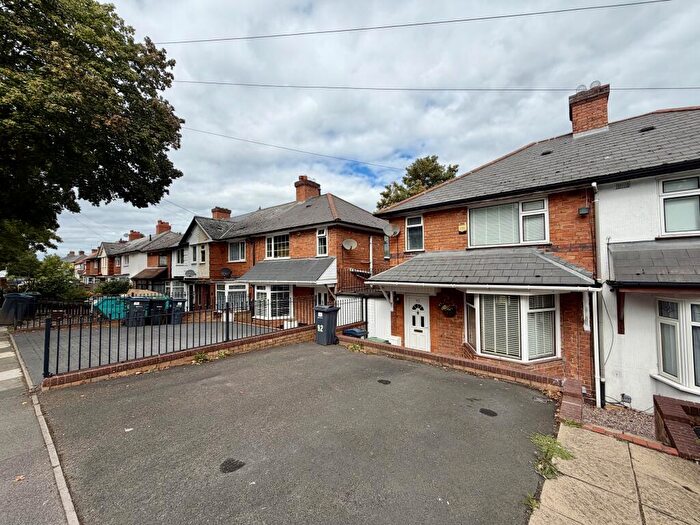 3 Bedroom Semi-Detached House To Rent In Edgware Road, Erdington, B23
