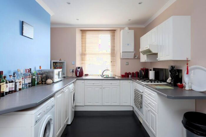 1 Bedroom Flat For Sale In High Street, Kirkcaldy, KY1