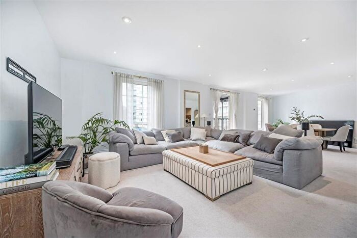 3 Bedroom Flat To Rent In Carlyle Court, Chelsea Harbour, SW10
